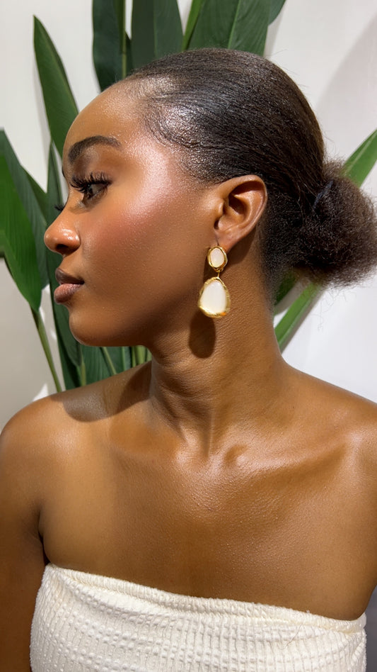 Ivory Glow Drop Statement Earrings (Rbs534)